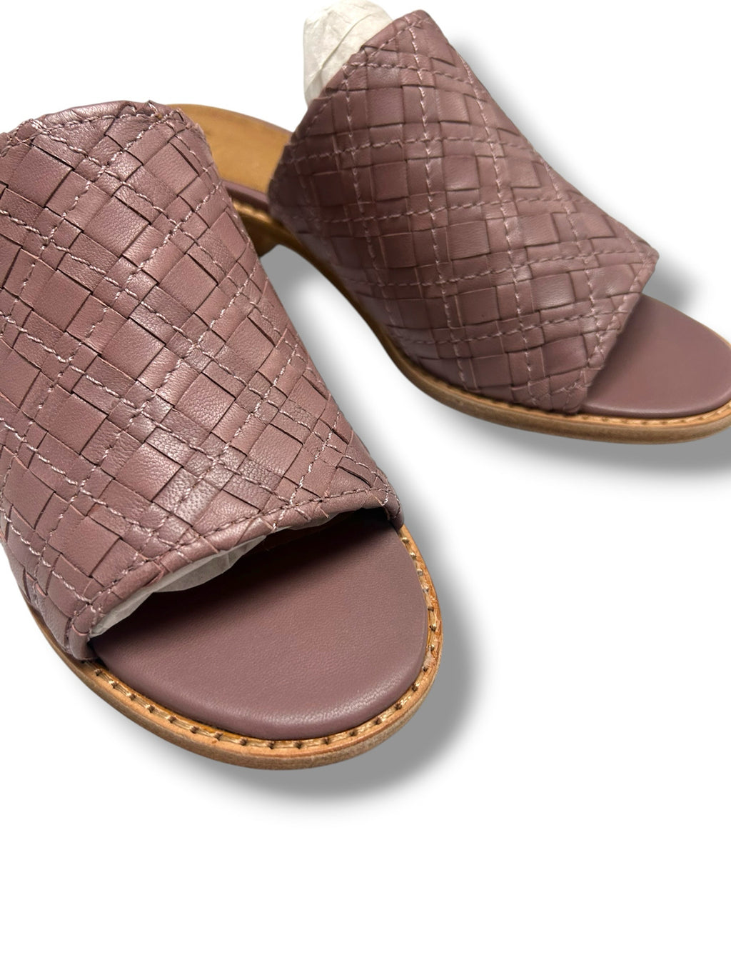 NEW WITH BOX FRYE CINDY WOVEN LILAC LEATHER MULES SIZE 6.5