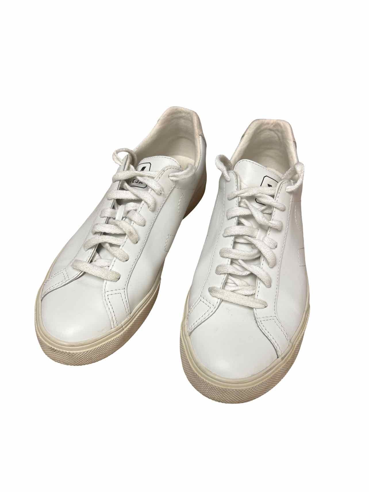 VEJA ESPLAR LEATHER LOGO SNEAKERS SIZE: 8