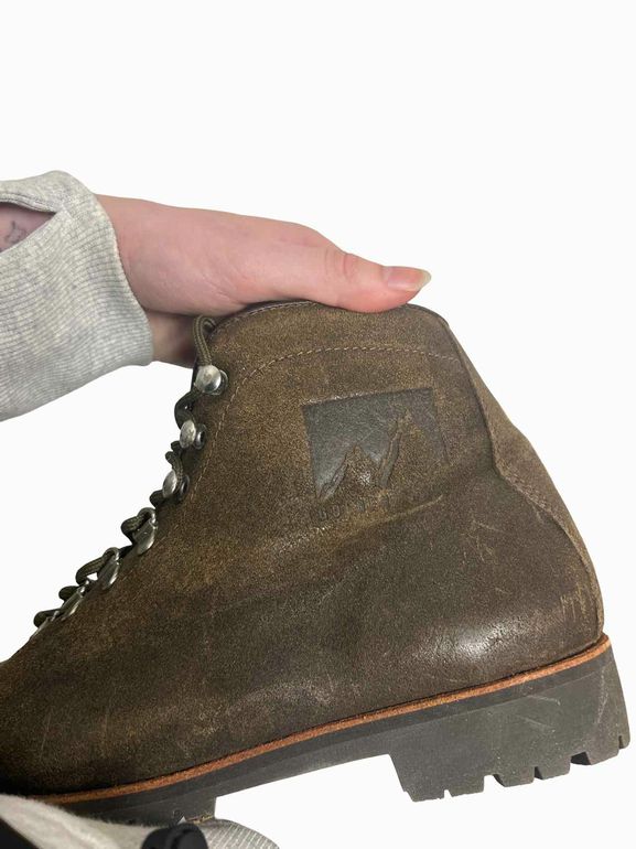 GOLDEN GOOSE SHEARLING HIKING BOOTS SIZE: 38