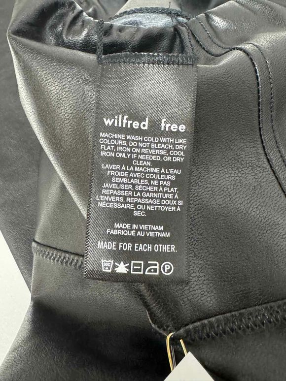 ARITZIA NWT! WILFRED FREE DARIA VEGAN LEATHER BLACK LEGGING SIZE XXS