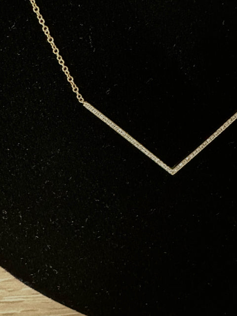 EFC 14K DIAMOND PAVE CHEVRON NECKLACE