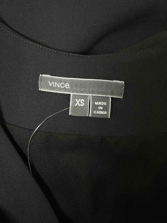 VINCE SLVLS VNECK POCKET BLACK DRESS SIZE XS