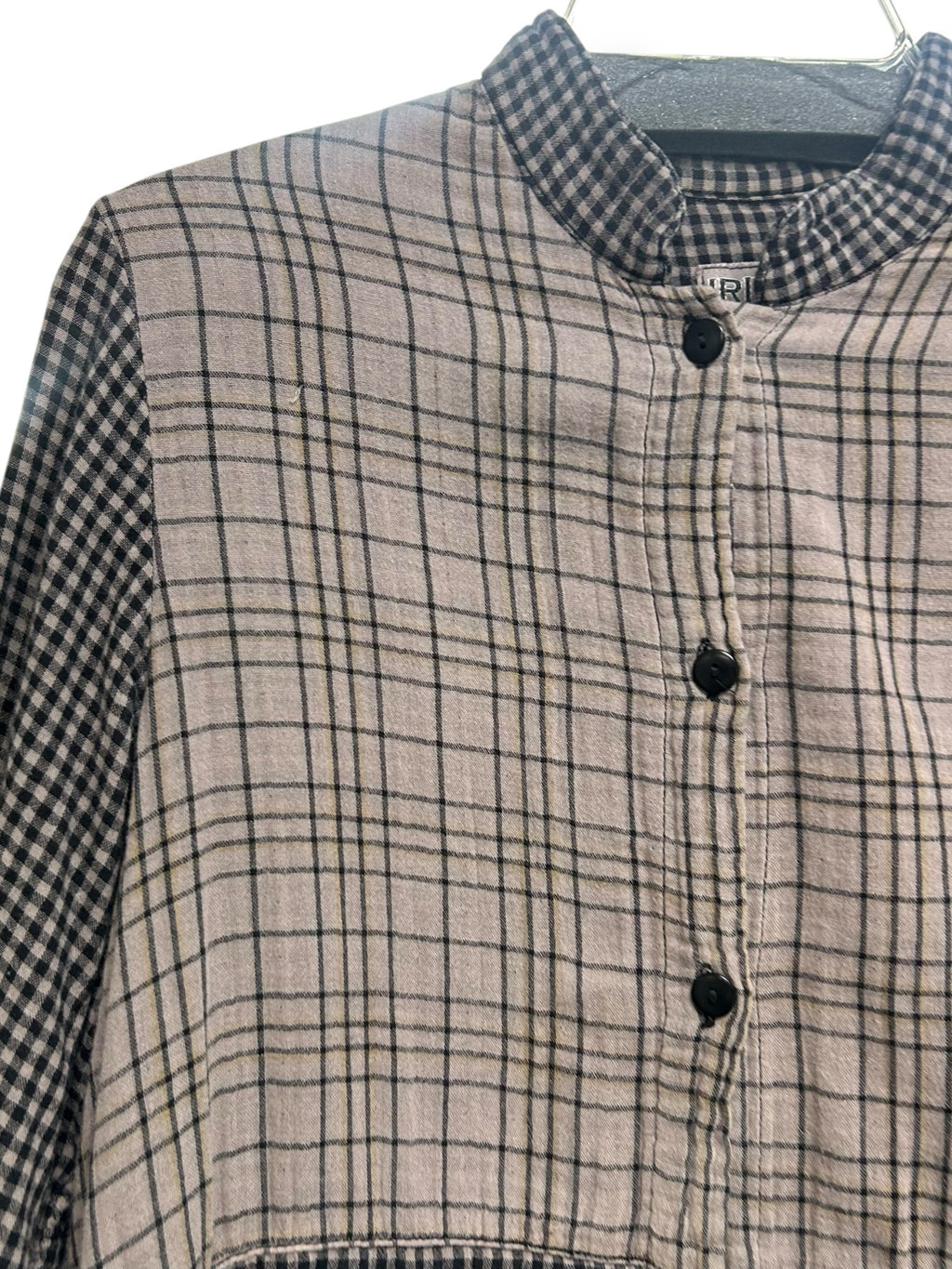 IRIDIUM COTTON GRID FLANNEL TAN BLACK LAGENLOOK TOP SIZE SMALL