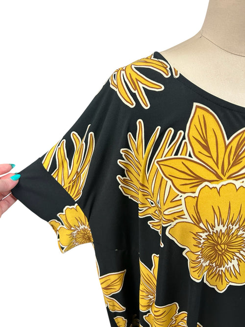 ALEMBIKA BLACK GOLD FLORAL SHORT SLEEVE A LINE TUNIC SIZE SMALL