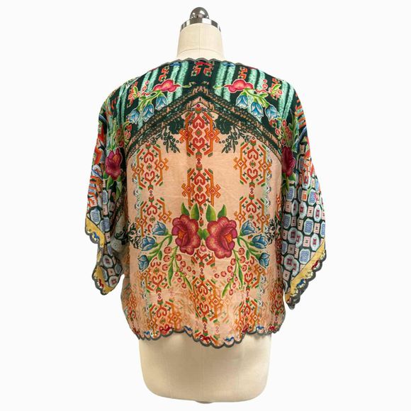 JOHNNY WAS  SCALLOPED HEM DRAPED FLORAL BLOUSE SIZE XS