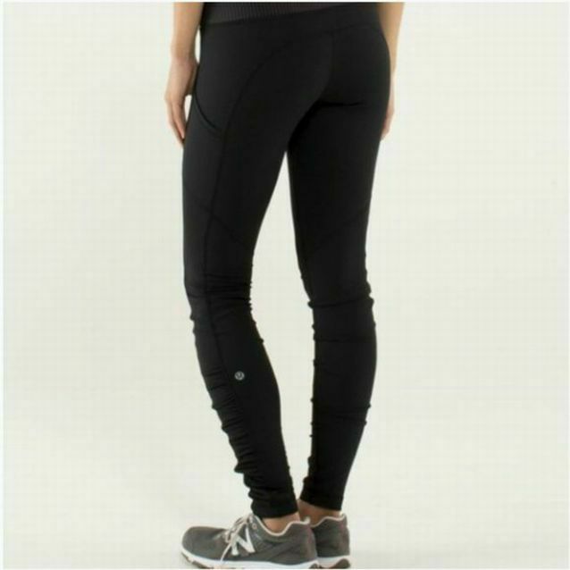LULULEMON BLACK FAST & FREE 7/8 TIGHT LEGGINGS SIZE 8– WEARHOUSE CONSIGNMENT