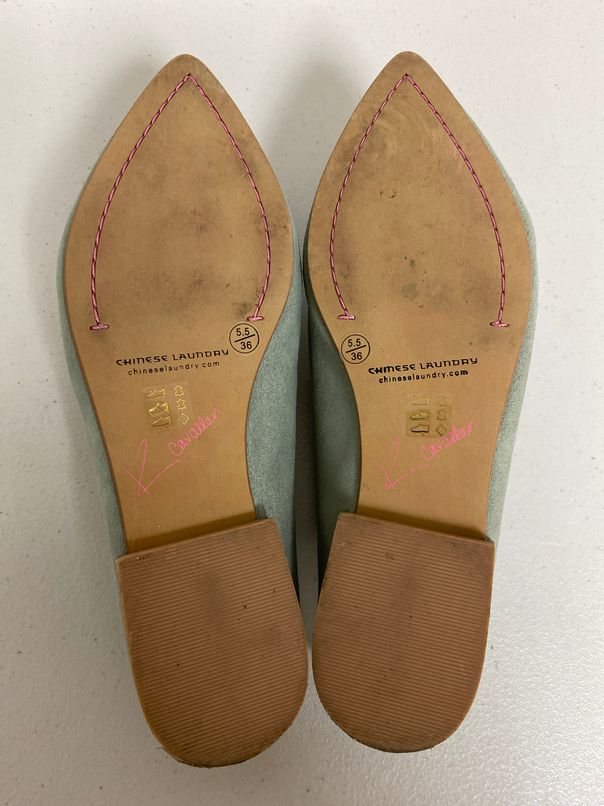 KRISTIN CAVALLARI BY CHINESE LAUNDRY SAGE SUEDE MULES SIZE 5.5
