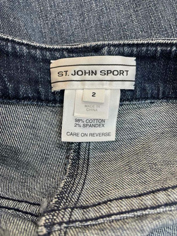 ST JOHN SPORT STRAIGHT LEG DENIM JEANS SIZE 2