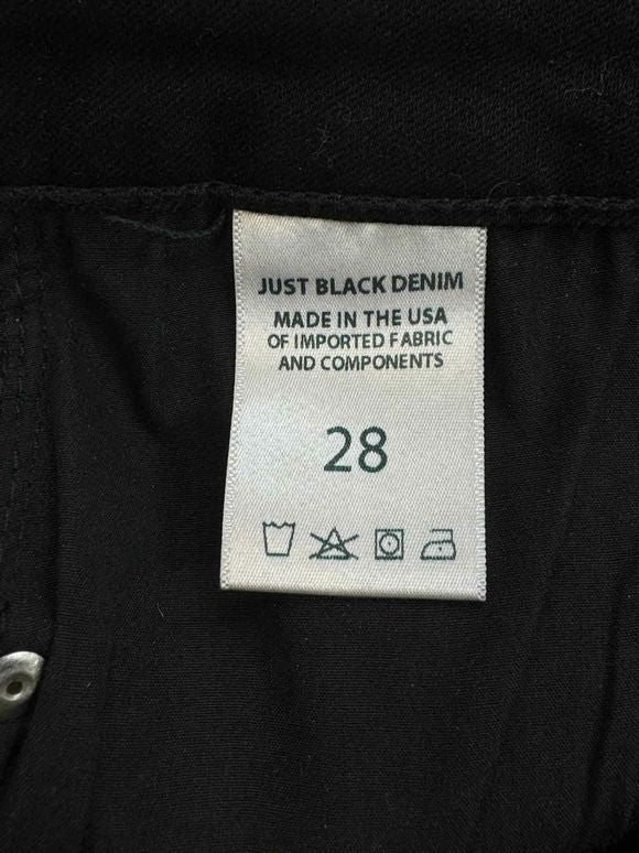 JUST BLACK THE FRONT SLIT SLIM CUT BLACK JEAN SIZE 28