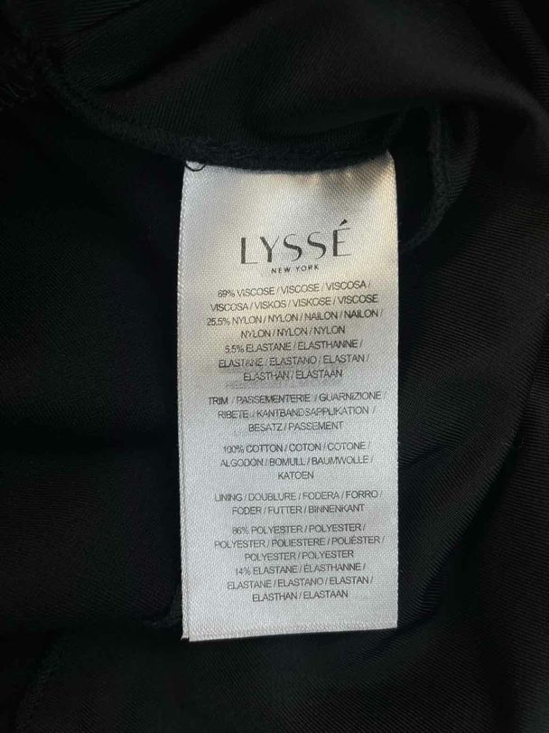 LYSSE NWT! LIGHTWEIGHT PONTE FRINGE CROP BELTED BLACK PANT SIZE S