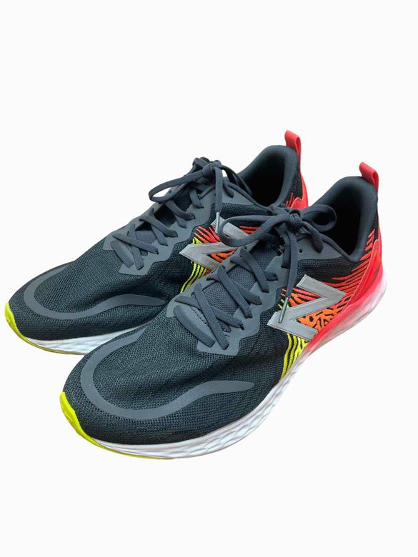 NEW BALANCE RED AND BLACK NEW BALANCE SIZE 14