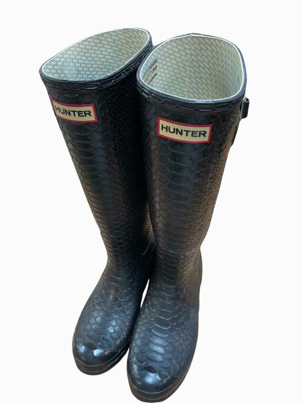 HUNTER BLACK CARNABY BOA SNAKE TALL WELLIES SIZE 7
