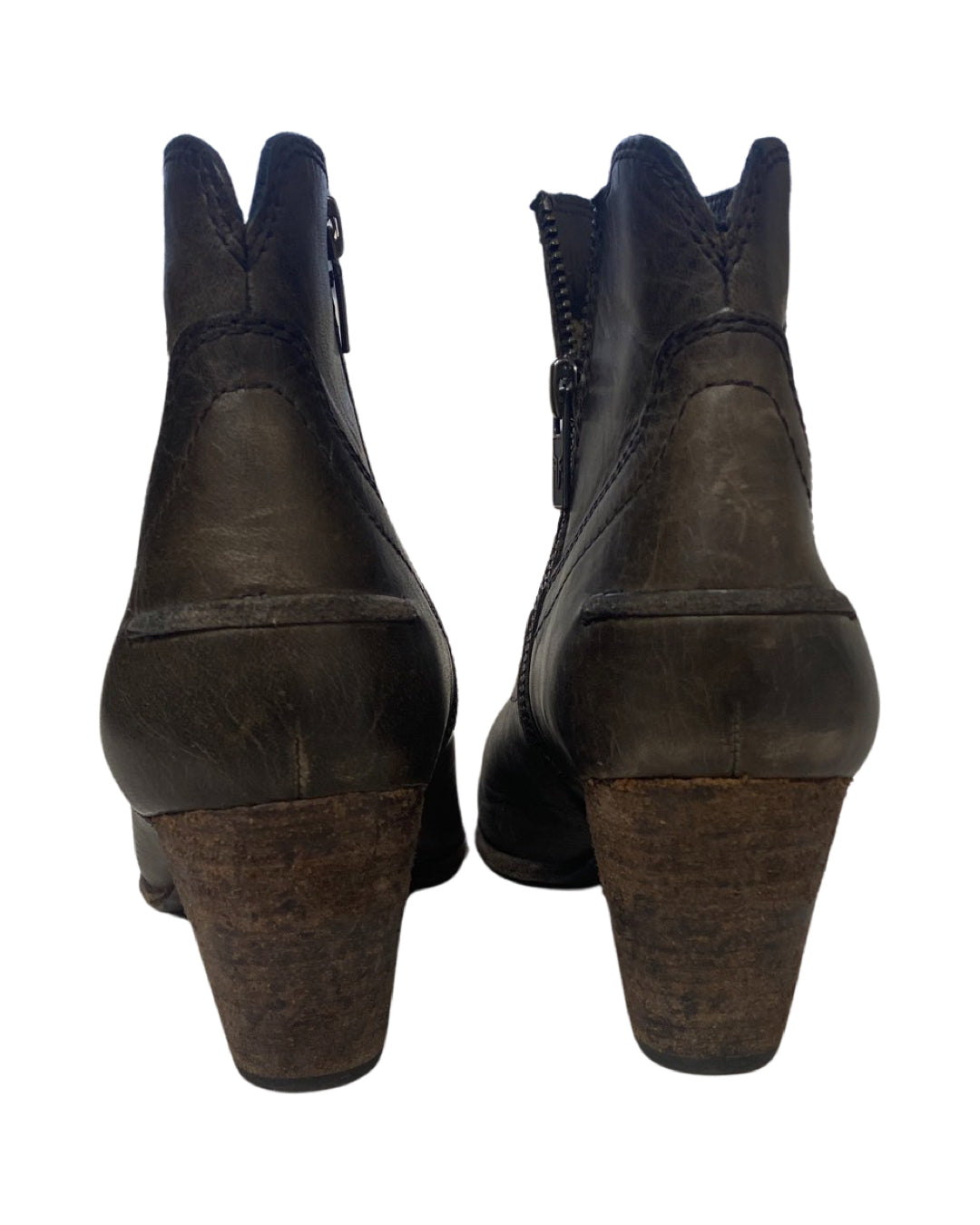 FRYE RENEE SEAM SHORT ANKLE BOOT IN STONE SIZE 8