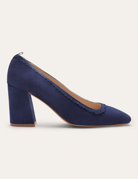 BODEN BLUE SCALLOPED DETAIL HEELS SIZE 37
