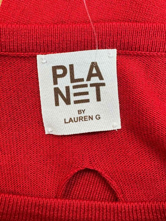 PLANET BY LAUREN G NWT! LASER CUT RED SWEATER TOP SIZE OS