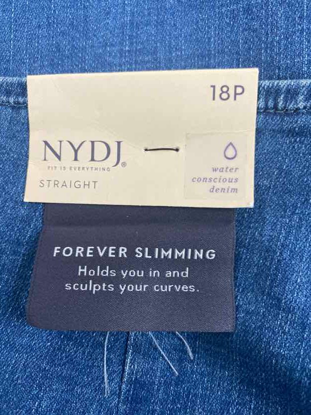 NWT! NYDJ FOREVER SLIMMING MARILYN STRAIGHT-LEG DENIM JEANS SIZE 18 PETITE